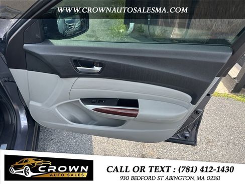 Used 2017 Acura TLX w/ Technology Package FWD image 13