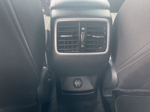 Used 2022 Kia Sportage LX image 14