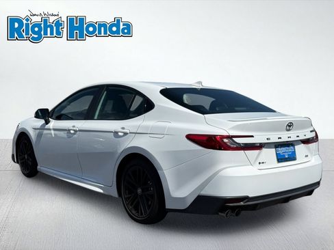 Used 2025 Toyota Camry SE w/ Multimedia Upgrade Package FWD image 4