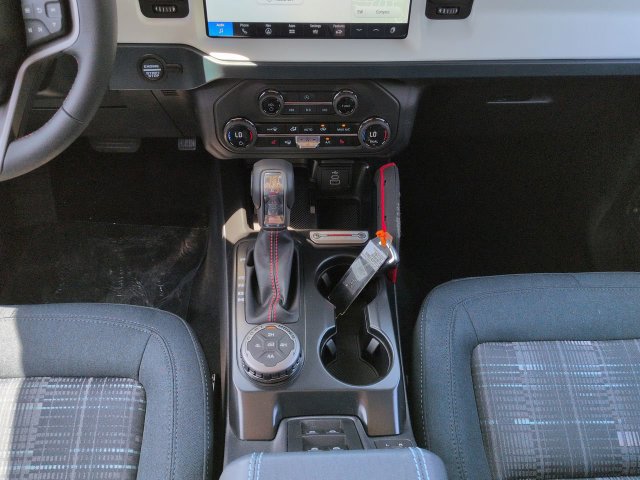 New 2026 Ford Bronco Heritage Edition AWD/4WD image 17
