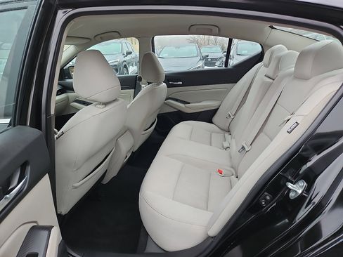 Certified 2020 Nissan Altima 2.5 S image 10