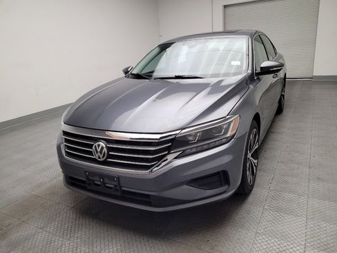 Used 2021 Volkswagen Passat 2.0T SE FWD image 15
