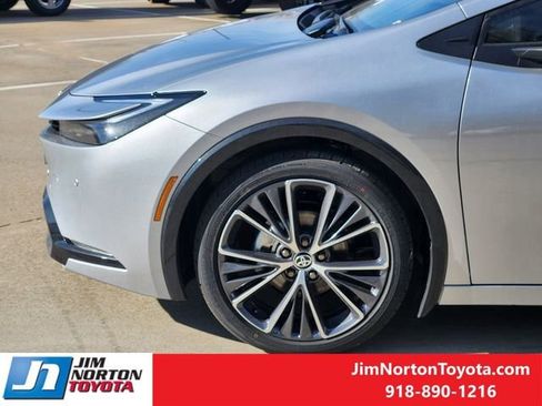 New 2026 Toyota Prius XLE image 6