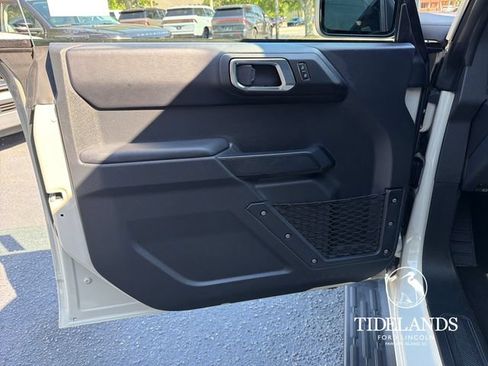 Certified 2025 Ford Bronco Outer Banks AWD/4WD image 13