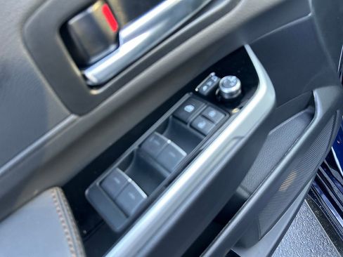 New 2026 Toyota Sienna Platinum AWD/4WD image 19