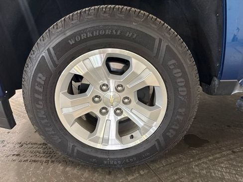 Used 2018 Chevrolet Silverado 1500 LT w/ All Star Edition AWD/4WD image 7