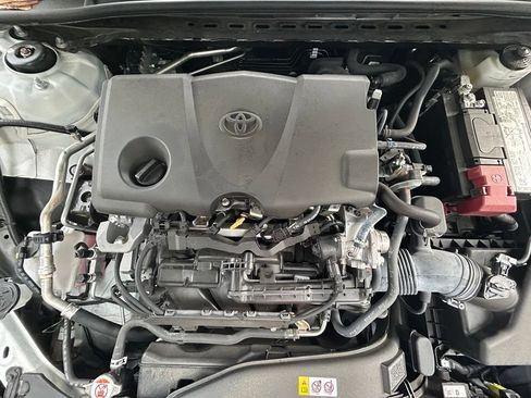 Used 2024 Toyota Camry LE w/ Convenience Package FWD image 12