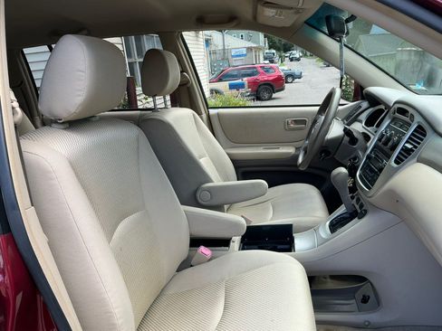 Used 2005 Toyota Highlander 4WD V6 w/ Appearance Pkg image 33