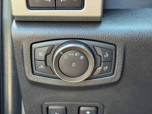 Used 2021 Ford F250 Lariat AWD/4WD image 20