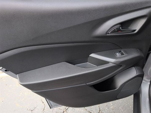 New 2026 Chevrolet Trax RS image 32