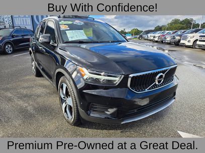 Used 2019 Volvo XC40 T4 Momentum