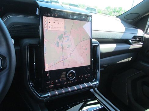 Used 2025 GMC Yukon XL AT4 Ultimate AWD/4WD image 34