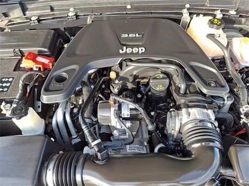 Used 2021 Jeep Wrangler Unlimited Sport image 27