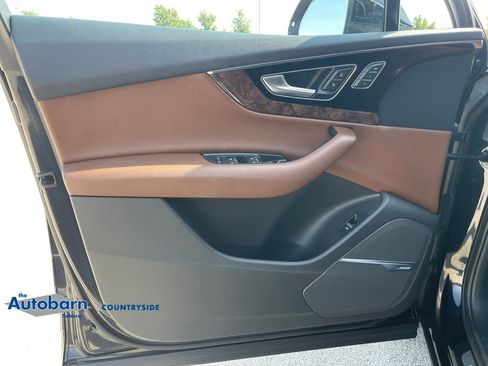Used 2018 Audi Q7 3.0T Prestige AWD/4WD image 10