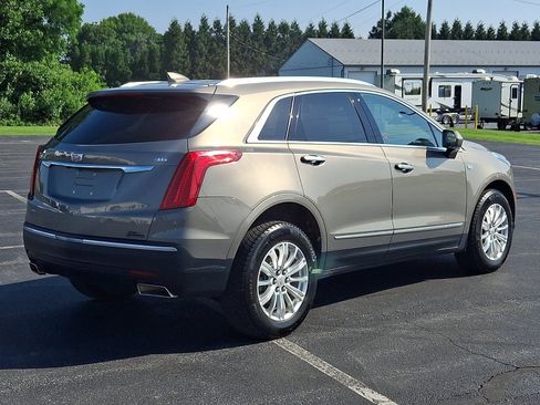 Used 2018 Cadillac XT5 Luxury w/ Driver Awareness Package AWD/4WD image 6
