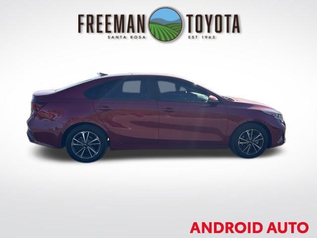 Used 2023 Kia Forte LXS w/ LXS Technology Package FWD image 4