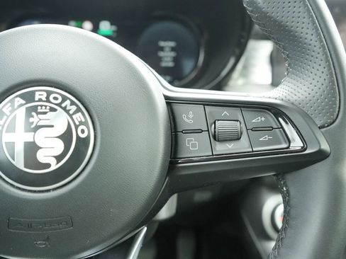 Used 2024 Alfa Romeo Tonale Ti w/ Active Assist Package image 31