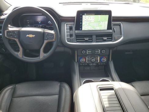 Used 2023 Chevrolet Suburban High Country AWD/4WD image 28