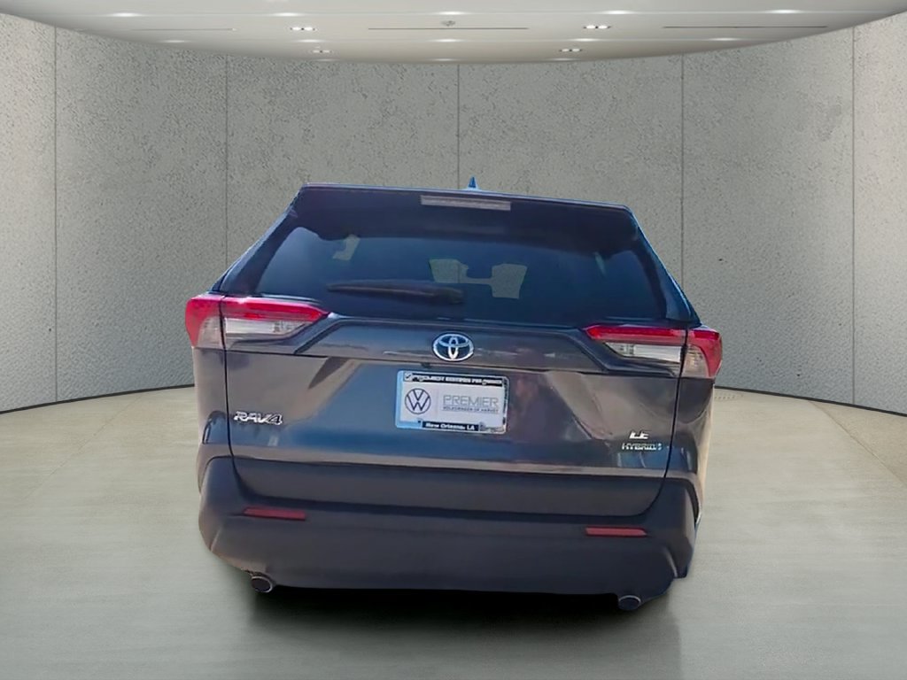 Used 2024 Toyota RAV4 LE AWD/4WD image 39