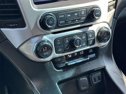 Used 2017 GMC Yukon SLE w/ SLE Value Package image 29