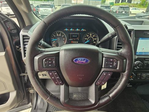 Used 2018 Ford F150 XLT w/ Equipment Group 302A Luxury AWD/4WD image 21