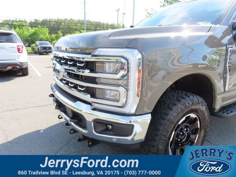 Used 2026 Ford F250 Lariat w/ Tremor Off-Road Package AWD/4WD image 9