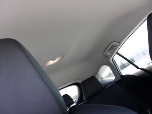 Certified 2022 Toyota Venza LE AWD/4WD image 22