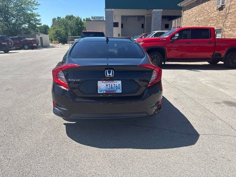 Used 2017 Honda Civic EX image 4