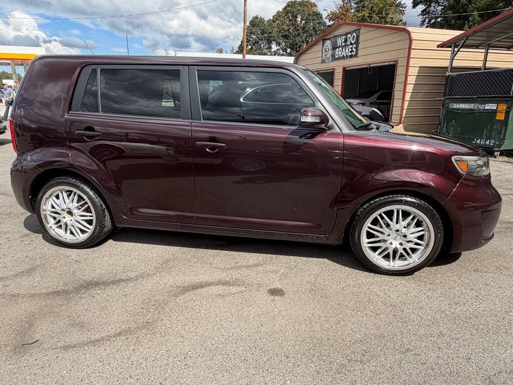 Used 2009 Scion xB FWD image 15