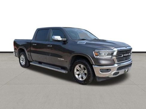 Used 2020 RAM 1500 Laramie AWD/4WD image 3