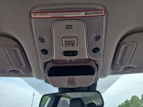 Used 2021 Toyota Prius Limited FWD image 40