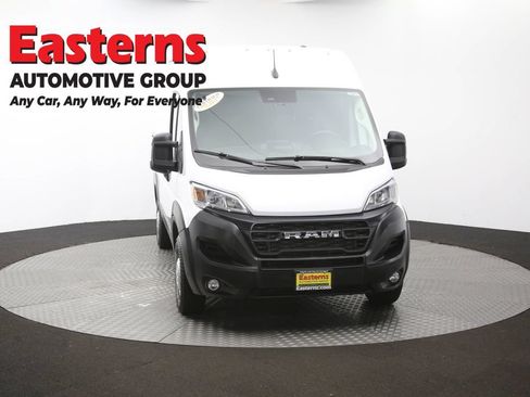 Used 2023 RAM ProMaster 2500 w/ Convenience Group FWD image 45