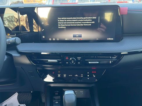 New 2026 Nissan Kicks SR w/ Cold Weather Package image 18