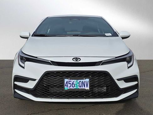 Used 2025 Toyota Corolla SE image 8