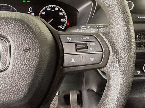 Used 2024 Honda HR-V LX image 15