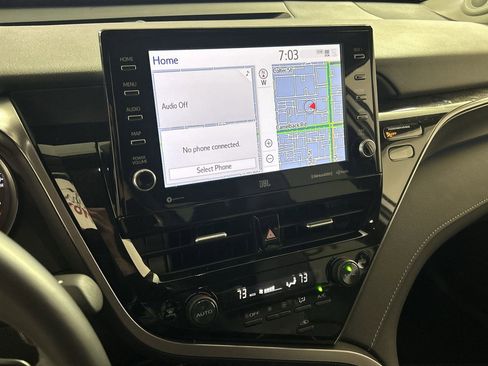 Used 2024 Toyota Camry XSE w/ Navigation Package image 17
