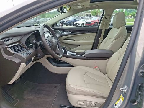Used 2017 Buick LaCrosse Essence w/ Sun and Shade Package FWD image 9