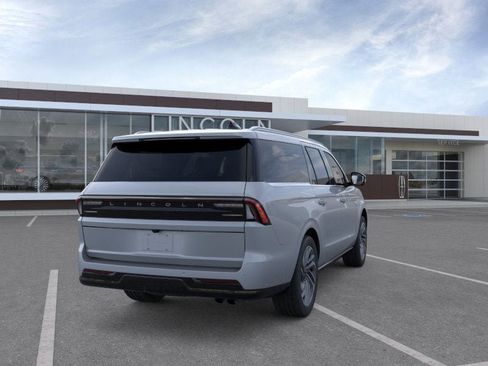 New 2026 Lincoln Navigator L Reserve image 8