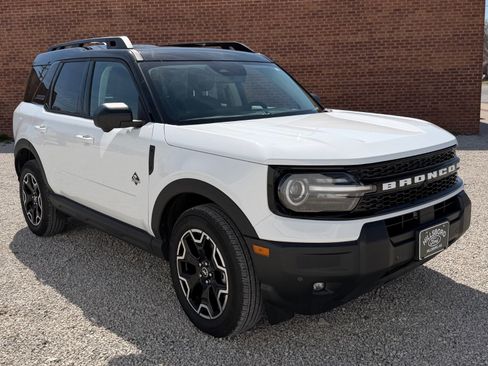 Certified 2025 Ford Bronco Sport Outer Banks w/ Outer Banks Tech Package+ image 1