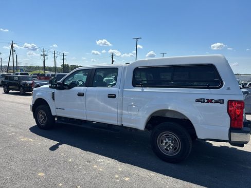 Used 2022 Ford F250 XL w/ Power Equipment Group AWD/4WD image 8