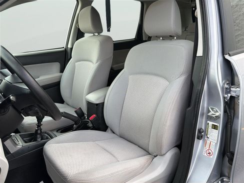 Used 2015 Subaru Forester 2.5i Premium AWD/4WD image 14