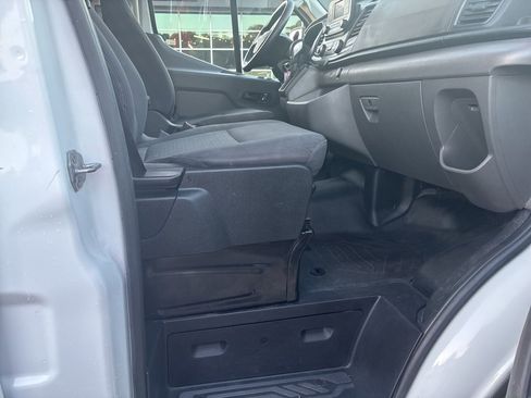 Used 2024 Ford Transit 250 Low Roof w/ Exterior Upgrade Package image 19