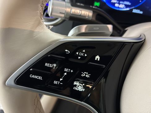 Used 2025 Mercedes-Benz EQS 450+ 4MATIC SUV image 10