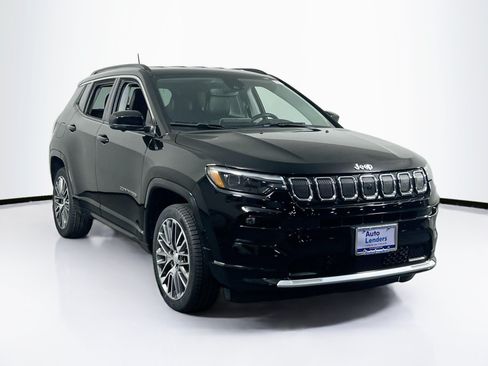 Used 2022 Jeep Compass Limited w/ Elite Group AWD/4WD image 3