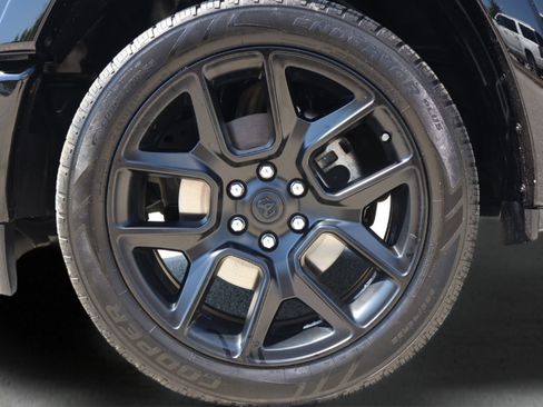 Used 2021 RAM 1500 Laramie image 9