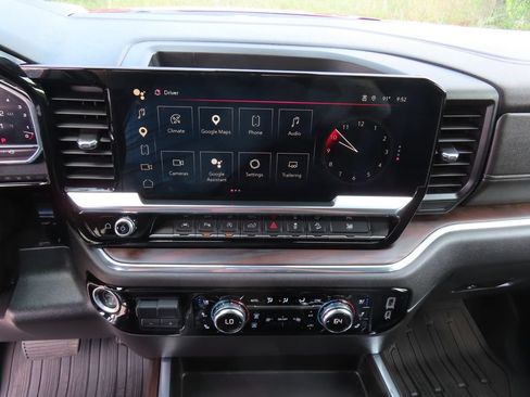 Certified 2023 GMC Sierra 1500 SLT w/ SLT Premium Plus Package AWD/4WD image 24
