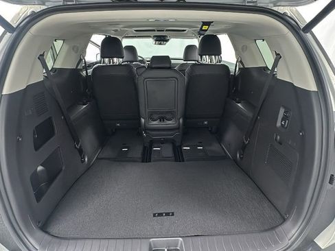 New 2026 Kia Carnival SX w/ SX Dark Edition Package FWD image 16