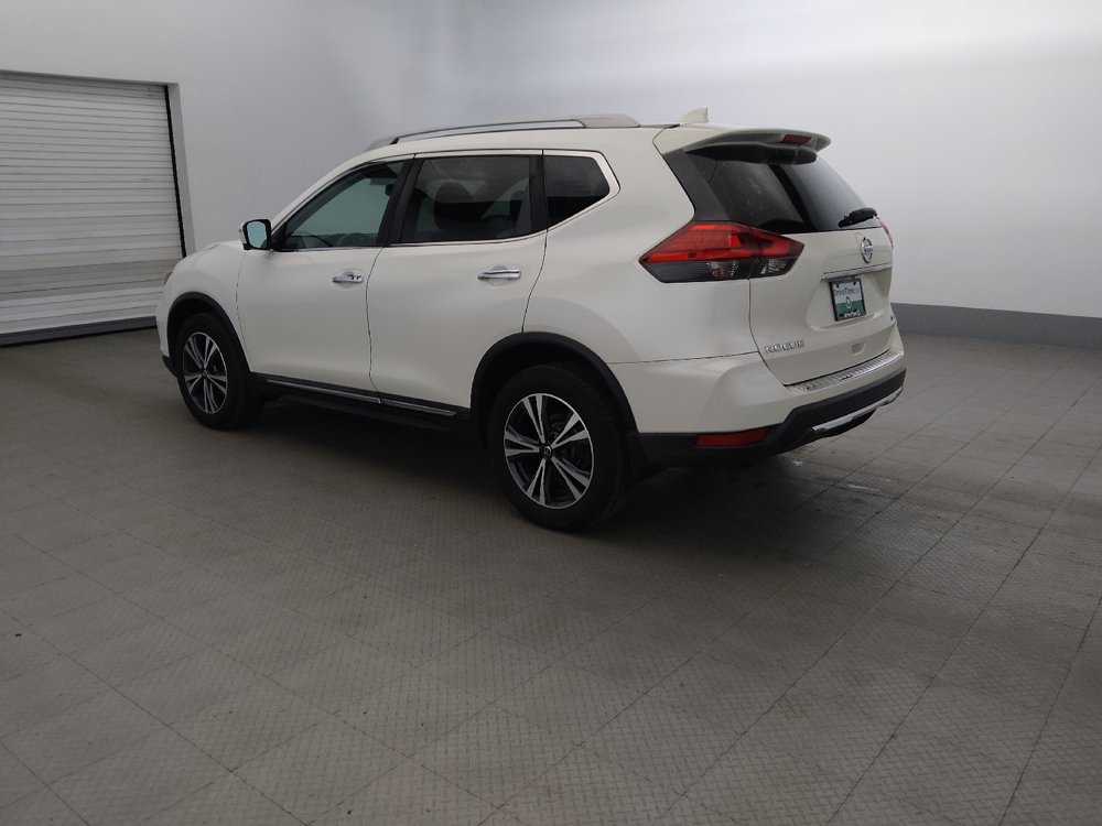 Used 2017 Nissan Rogue SL w/ SL Premium Package AWD/4WD image 5