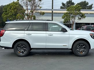 New 2025 Ford Expedition Tremor video 3