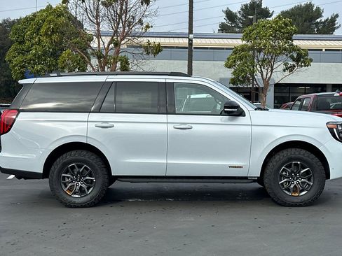 New 2025 Ford Expedition Tremor image 3